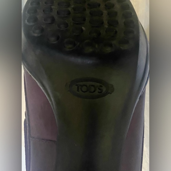 Tod’s Purple Heeled Loafers - Picture 7 of 13